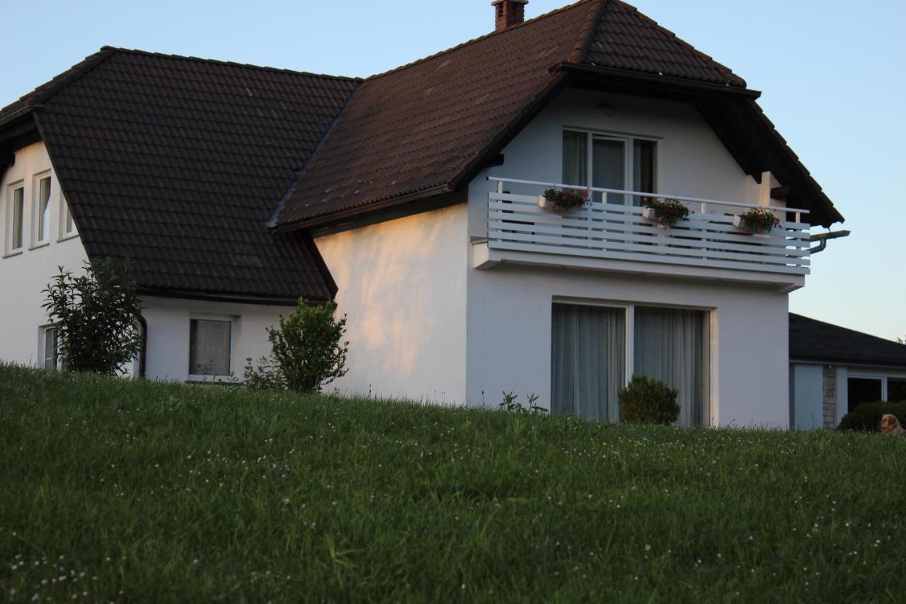 Bed and Breakfast House Biba & Leona Rastovača Esterno foto